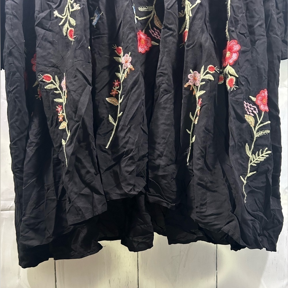 Philosophy Floral Embroidered Long Sleeve Dress Womens Black Short Flowy Sz M - Picture 12 of 16